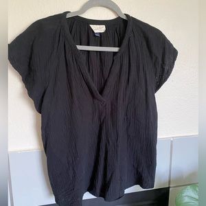 women's Universal Thread black top size L